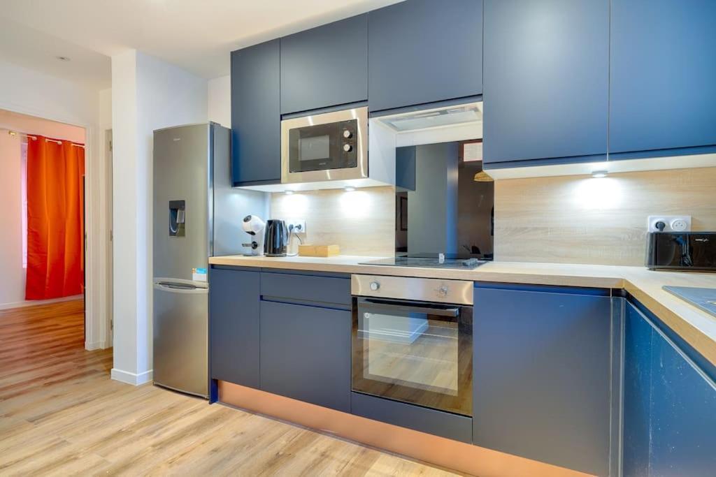 Welcome To Lava House Marly le Roi Bagian luar foto